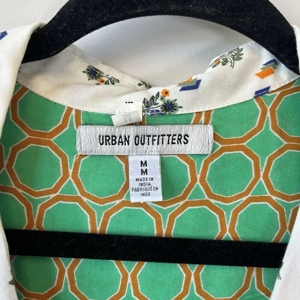 Urban Outfitters UO Gardenia Souvenir Button Down Top Patchwork Blouse Medium - Picture 10 of 12